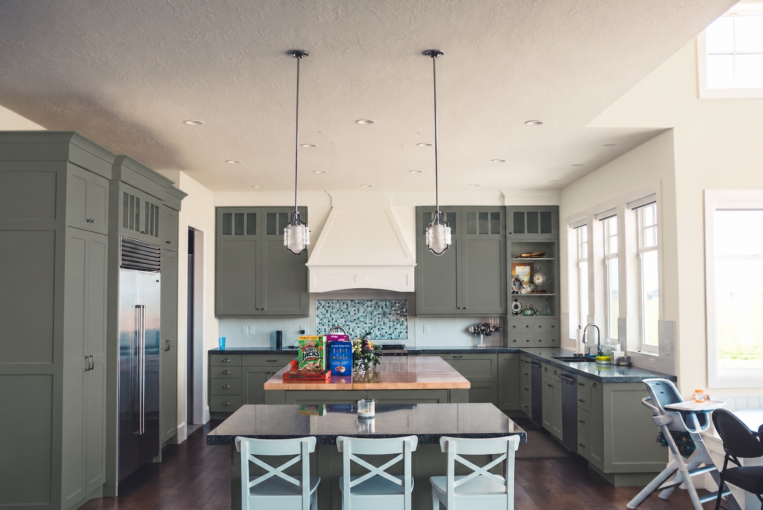 A kitchen, repainted: Alabaster with Pewter Green cabinets